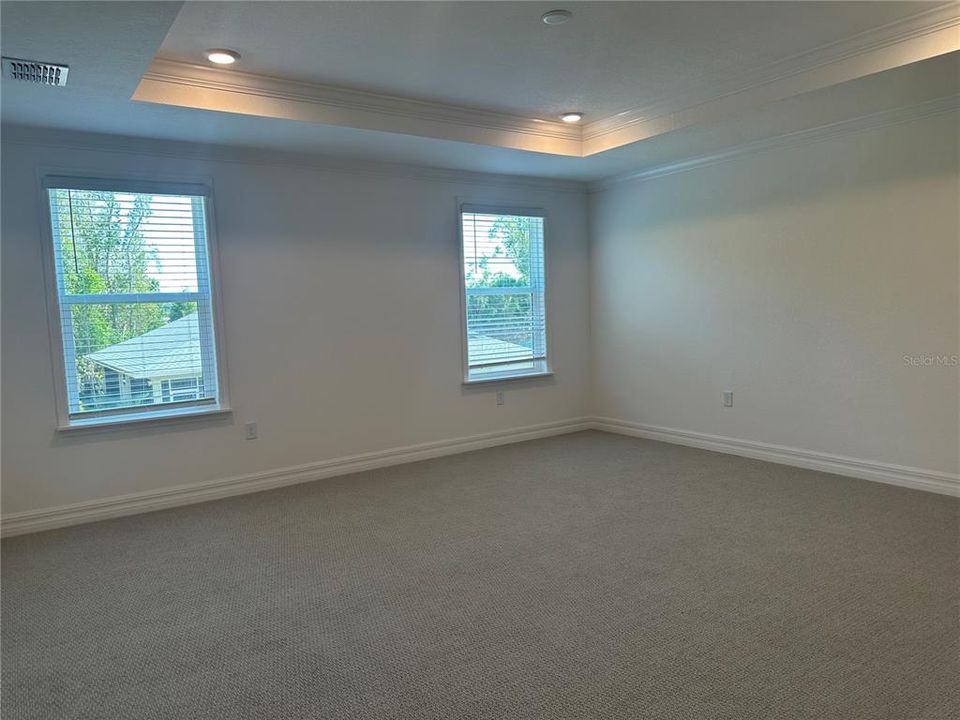 For Rent: $4,500 (5 beds, 4 baths, 3050 Square Feet)