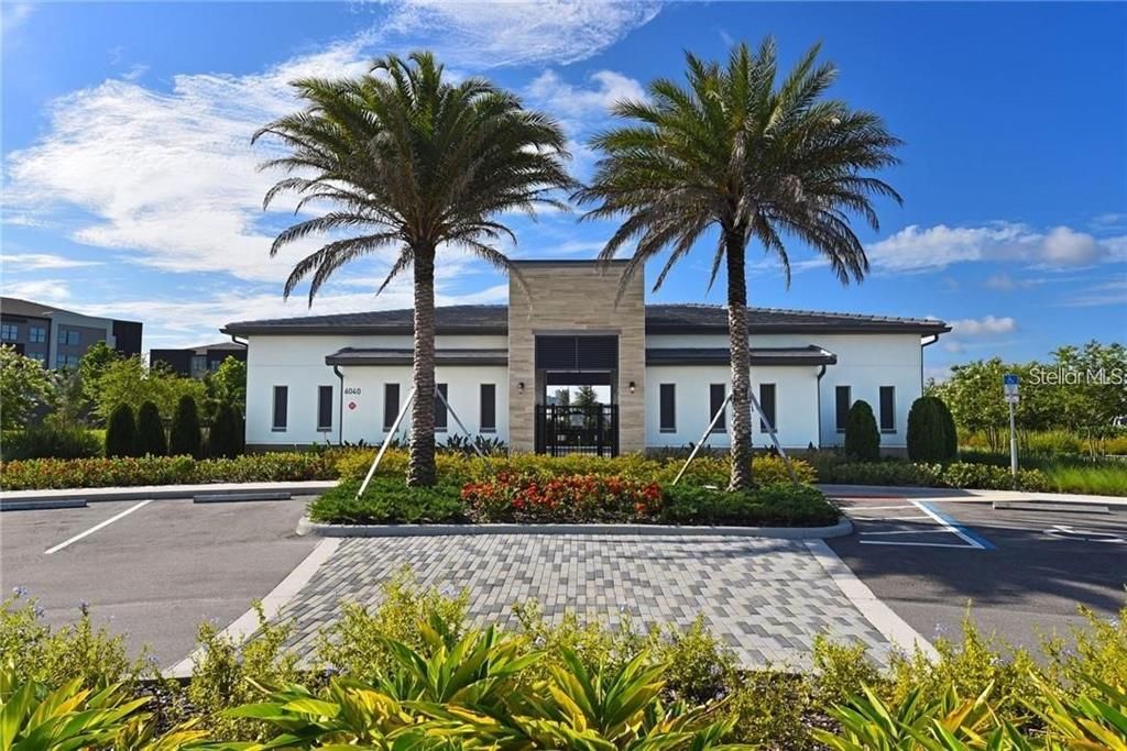 Active With Contract: $3,200 (3 beds, 2 baths, 1621 Square Feet)