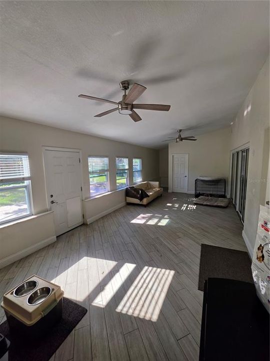 For Rent: $4,200 (4 beds, 3 baths, 2522 Square Feet)