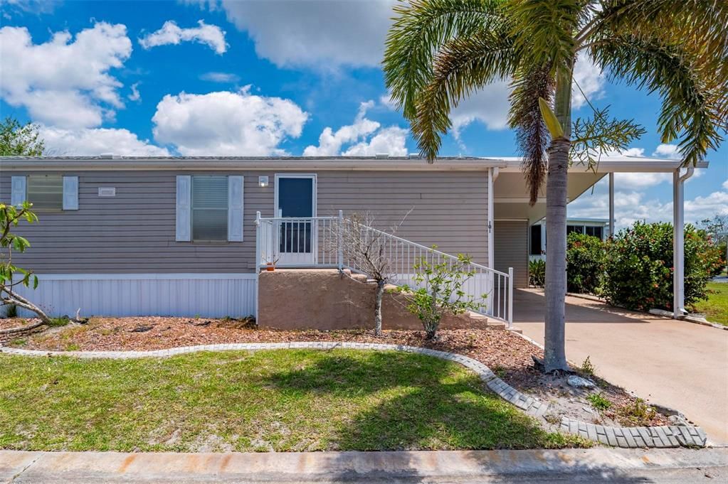 En Venta: $160,000 (2 camas, 2 baños, 896 Pies cuadrados)