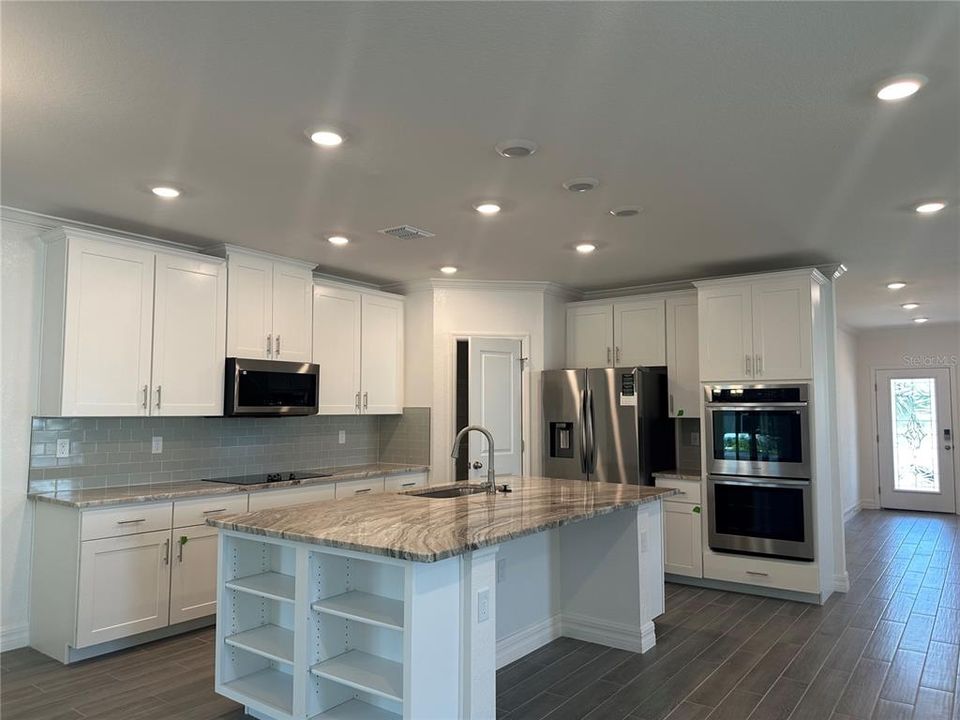 For Rent: $4,500 (5 beds, 4 baths, 3050 Square Feet)
