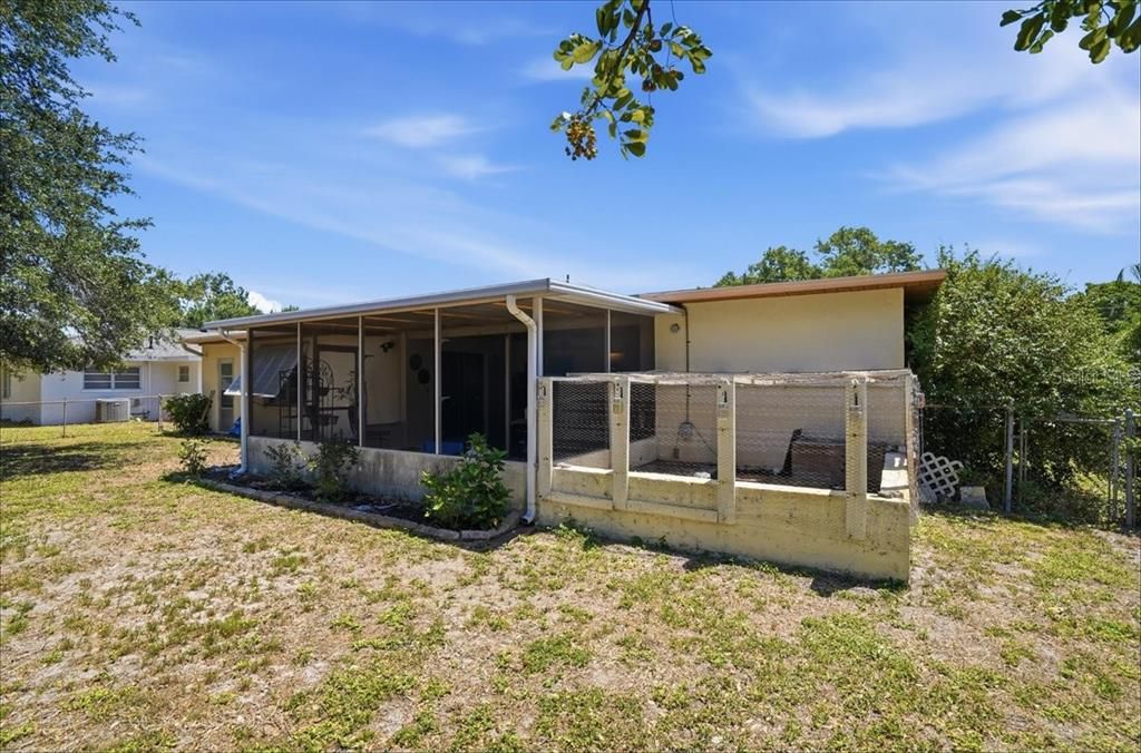 Activo con contrato: $350,000 (3 camas, 3 baños, 2035 Pies cuadrados)