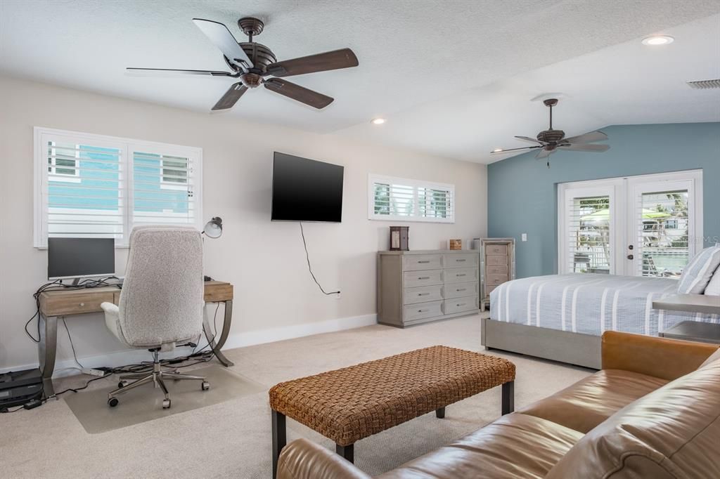 For Rent: $7,900 (3 beds, 2 baths, 1876 Square Feet)