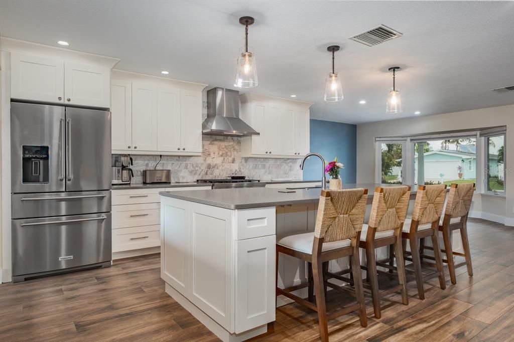 For Rent: $7,900 (3 beds, 2 baths, 1876 Square Feet)