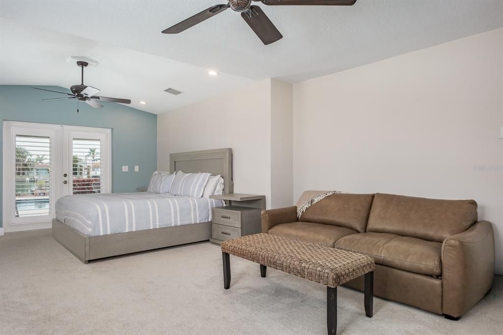 For Rent: $7,900 (3 beds, 2 baths, 1876 Square Feet)
