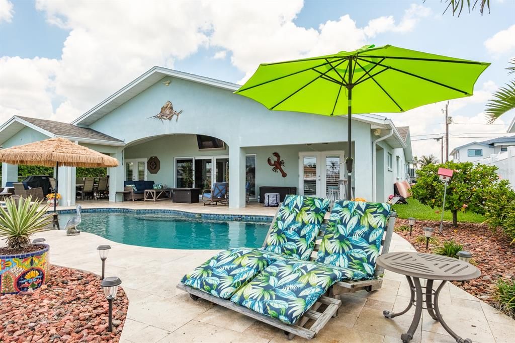 For Rent: $7,900 (3 beds, 2 baths, 1876 Square Feet)