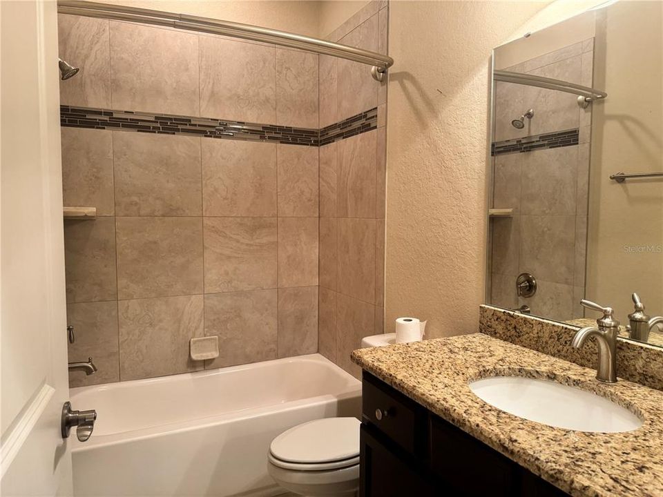 En Venta: $279,900 (3 camas, 2 baños, 1650 Pies cuadrados)