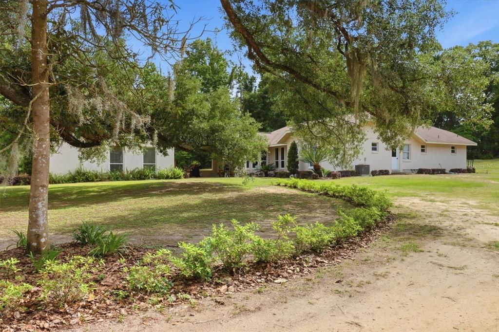 En Venta: $624,999 (4 camas, 3 baños, 2500 Pies cuadrados)