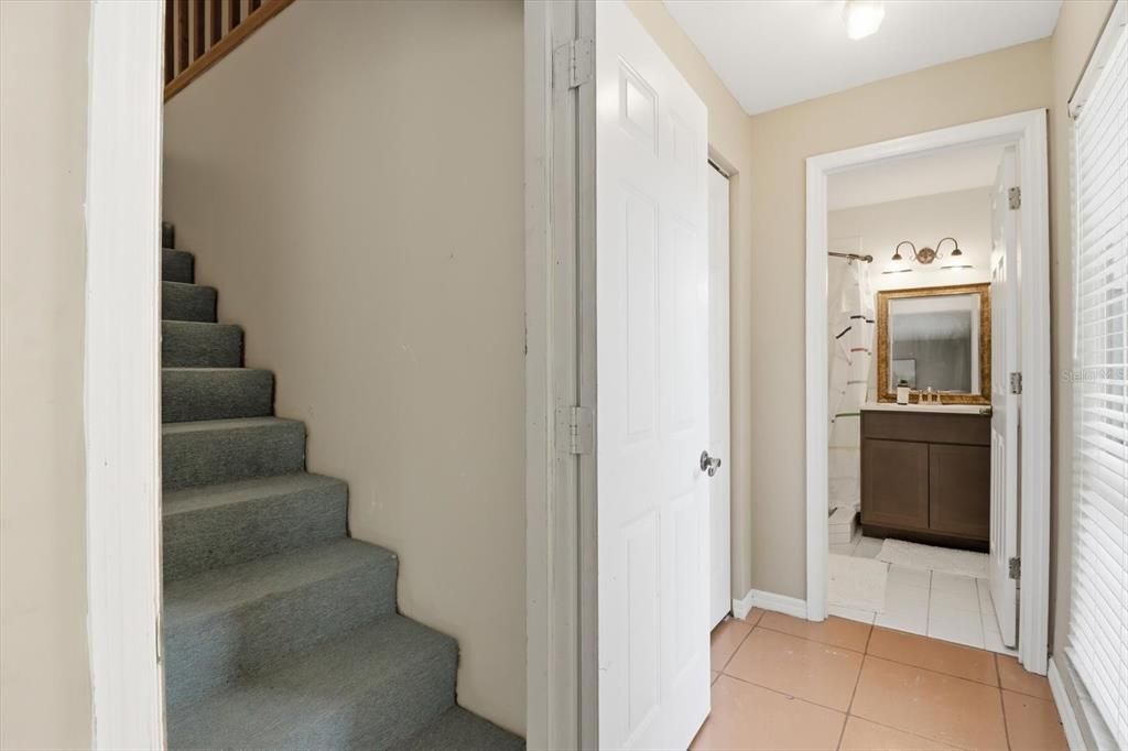 En Venta: $624,999 (4 camas, 3 baños, 2500 Pies cuadrados)