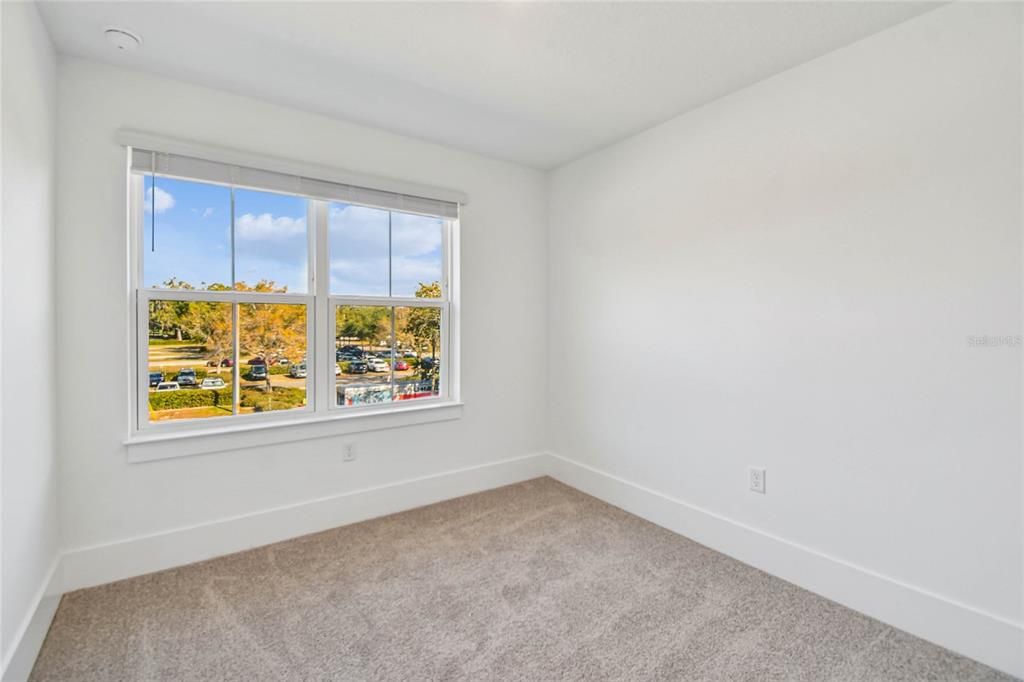 En Venta: $469,990 (4 camas, 3 baños, 2025 Pies cuadrados)