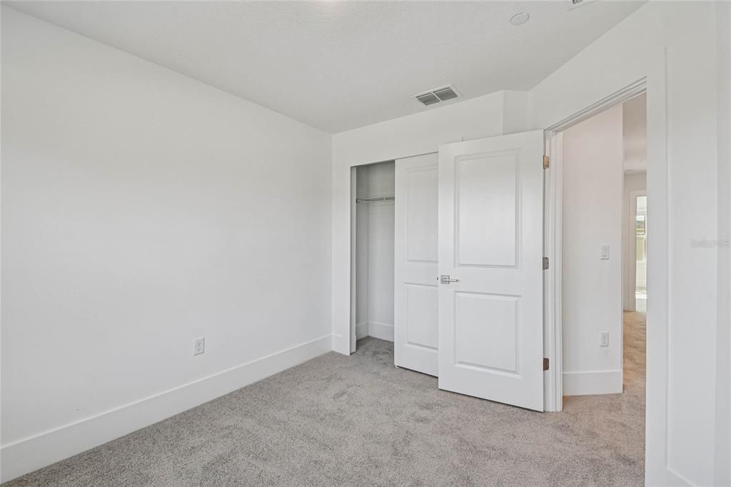 En Venta: $469,990 (4 camas, 3 baños, 2025 Pies cuadrados)