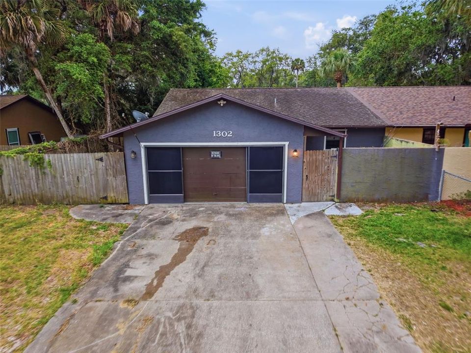 For Sale: $225,000 (2 beds, 2 baths, 1232 Square Feet)