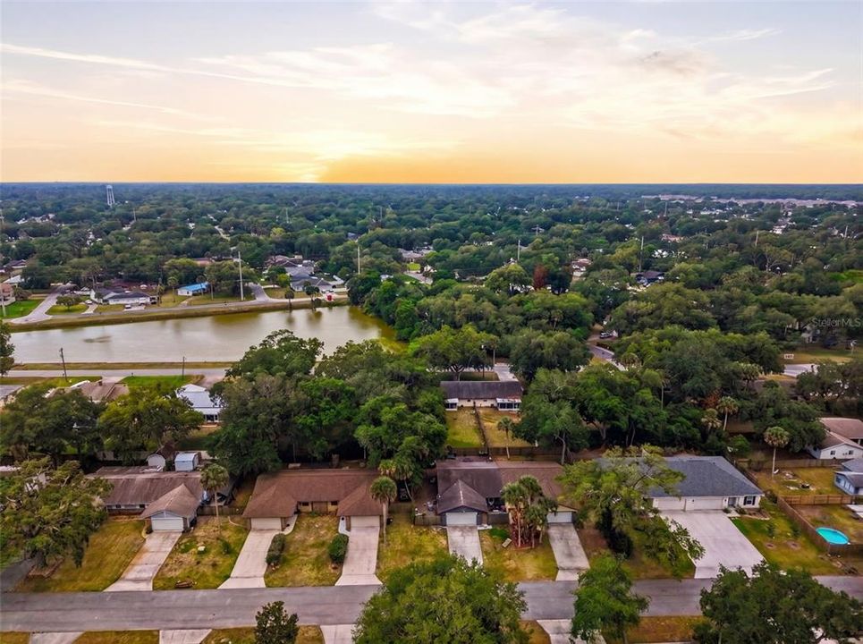 For Sale: $225,000 (2 beds, 2 baths, 1232 Square Feet)