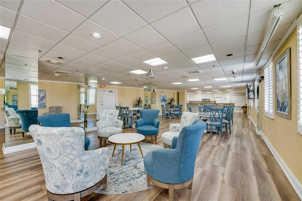 For Sale: $425,000 (2 beds, 2 baths, 1500 Square Feet)