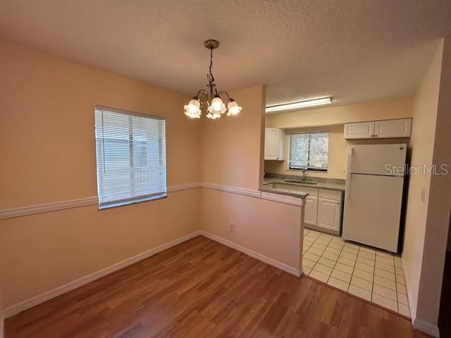 For Sale: $159,900 (2 beds, 2 baths, 1000 Square Feet)