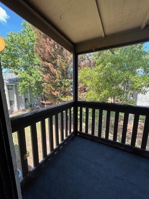 For Sale: $159,900 (2 beds, 2 baths, 1000 Square Feet)
