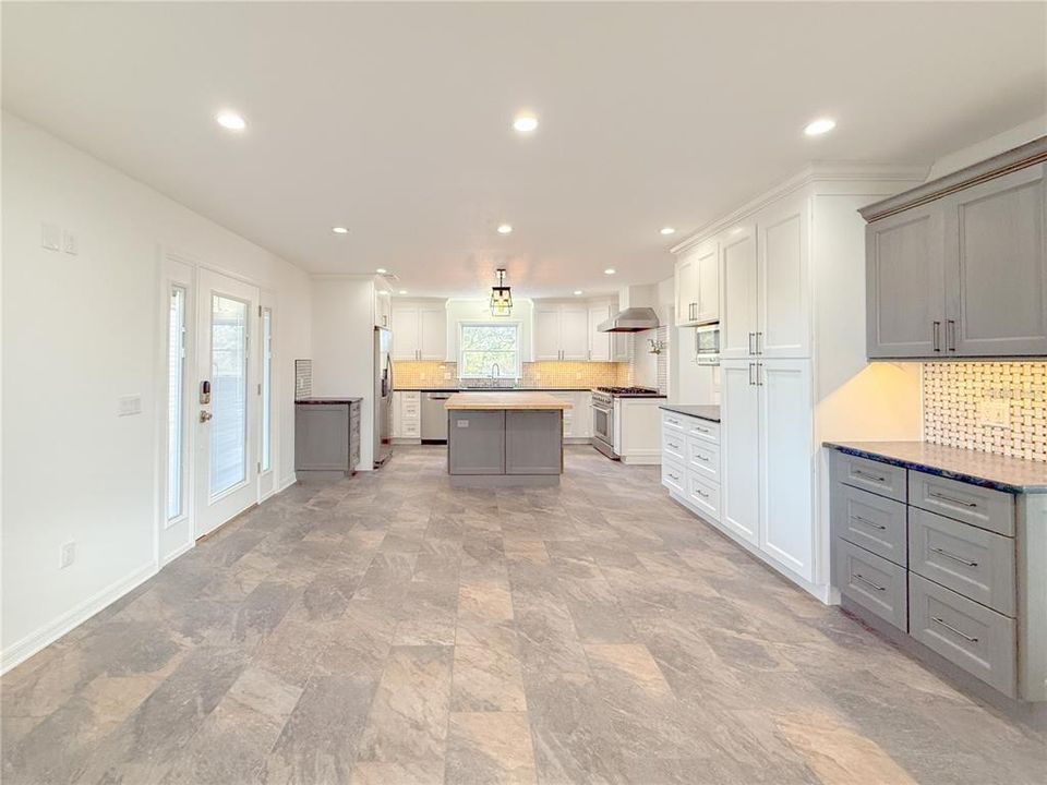 For Rent: $4,500 (3 beds, 2 baths, 2178 Square Feet)