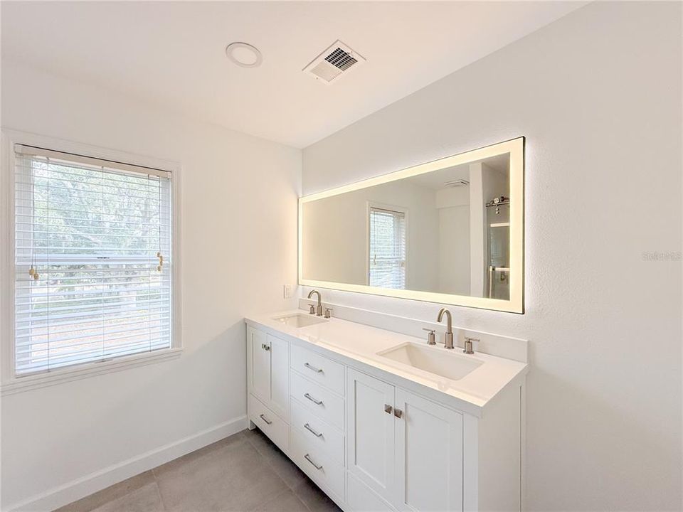 For Rent: $4,500 (3 beds, 2 baths, 2178 Square Feet)