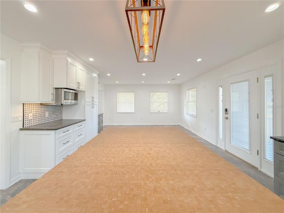 For Rent: $4,500 (3 beds, 2 baths, 2178 Square Feet)