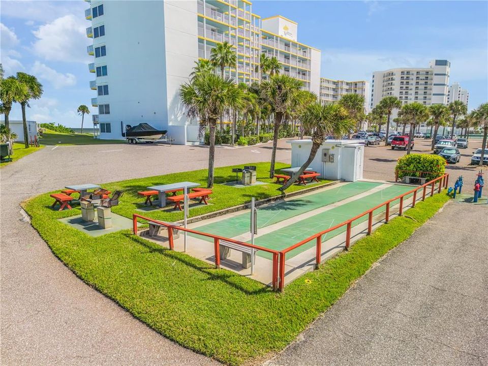 Activo con contrato: $549,900 (2 camas, 2 baños, 1184 Pies cuadrados)