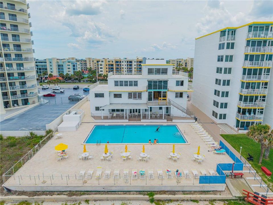 Activo con contrato: $549,900 (2 camas, 2 baños, 1184 Pies cuadrados)