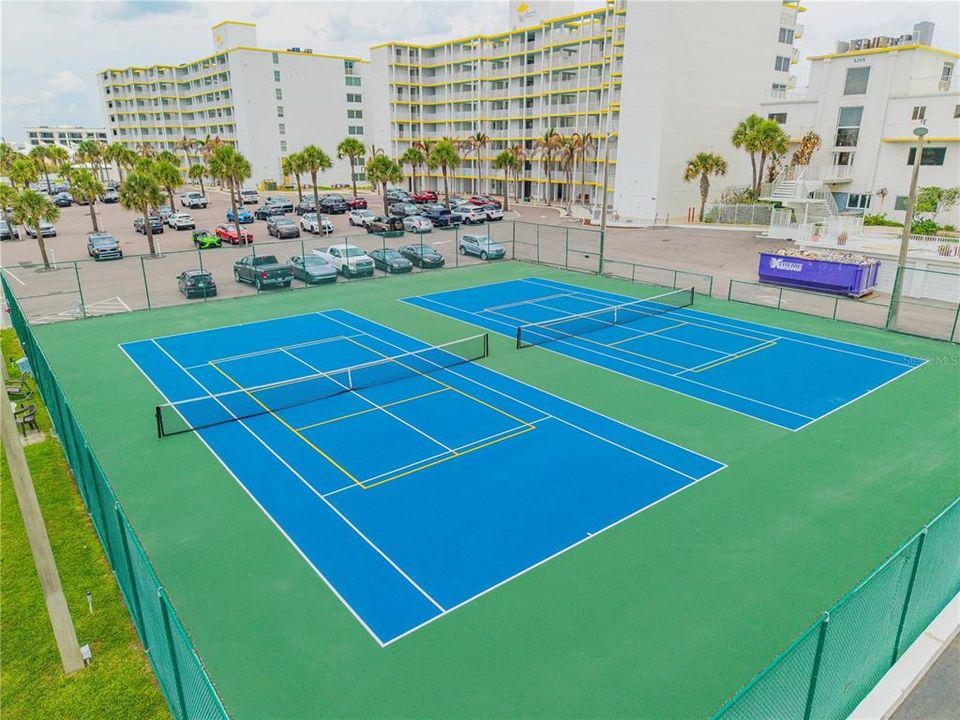 Activo con contrato: $549,900 (2 camas, 2 baños, 1184 Pies cuadrados)