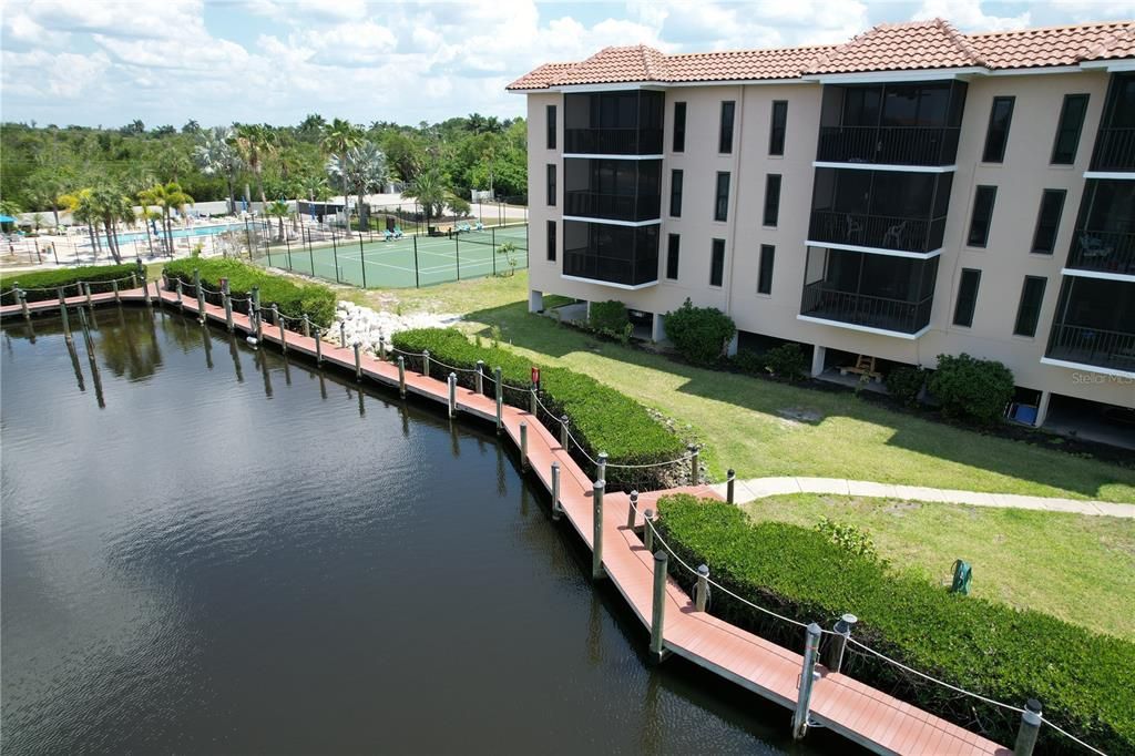 Activo con contrato: $179,000 (2 camas, 2 baños, 1147 Pies cuadrados)