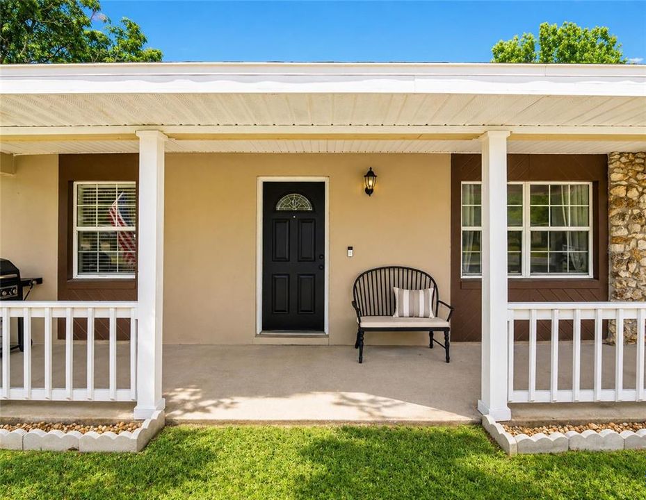 For Sale: $279,000 (3 beds, 2 baths, 1350 Square Feet)
