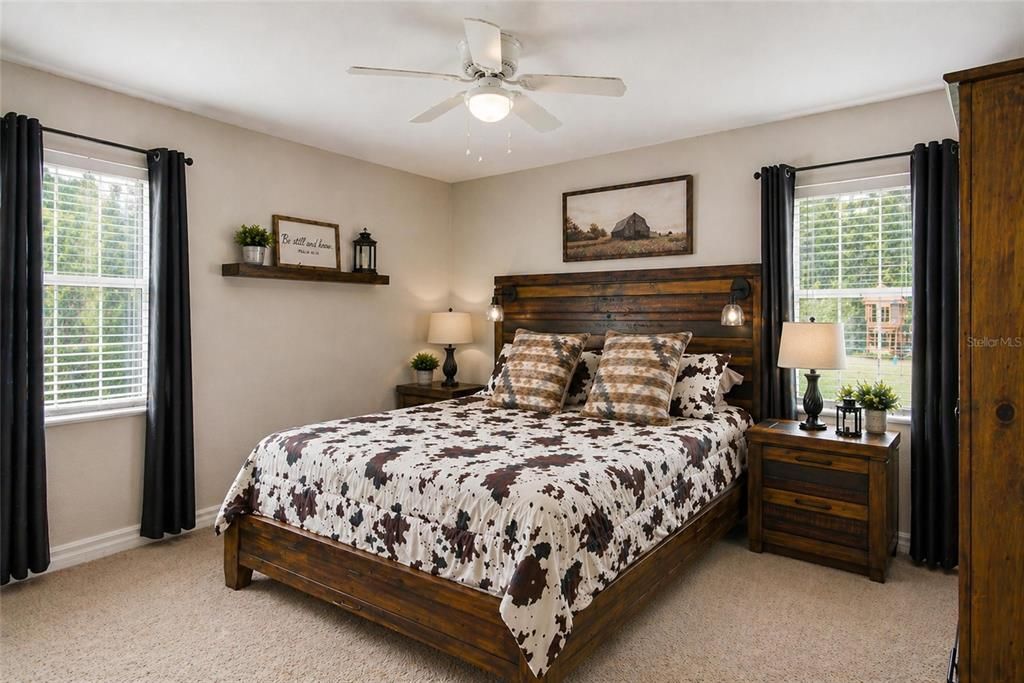 For Sale: $279,000 (3 beds, 2 baths, 1350 Square Feet)