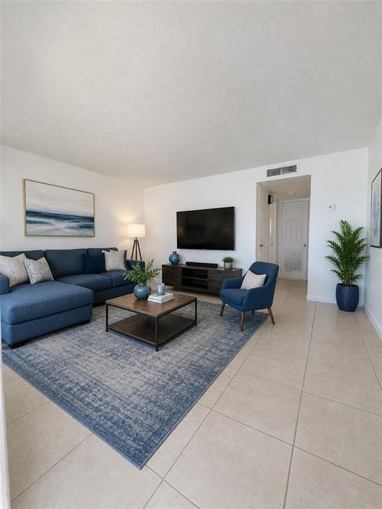 For Sale: $85,000 (2 beds, 1 baths, 775 Square Feet)