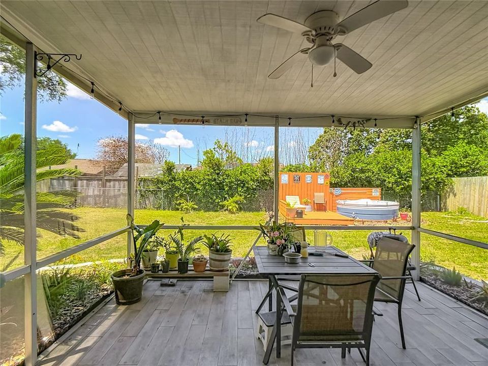 合同活跃: $265,000 (3 贝兹, 2 浴室, 1224 平方英尺)