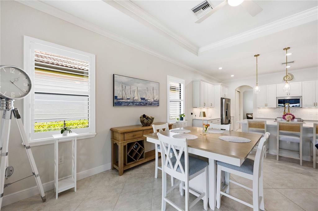 En Venta: $845,000 (3 camas, 3 baños, 2378 Pies cuadrados)
