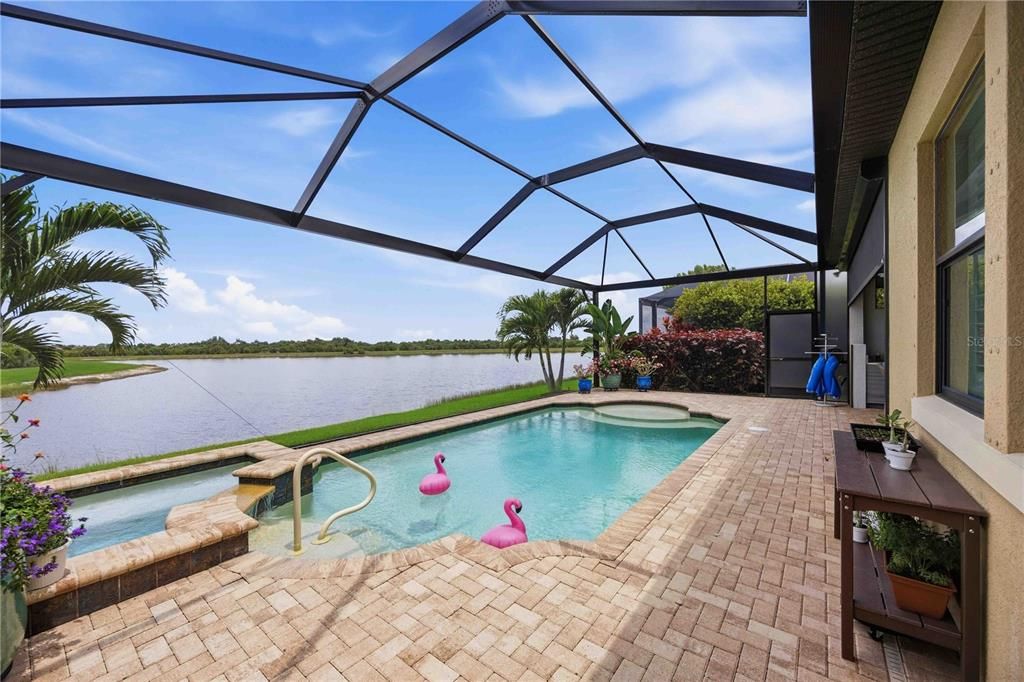 En Venta: $845,000 (3 camas, 3 baños, 2378 Pies cuadrados)