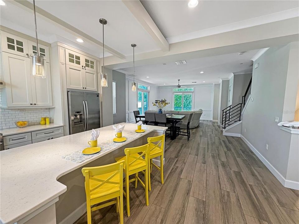 For Sale: $900,000 (3 beds, 3 baths, 2432 Square Feet)