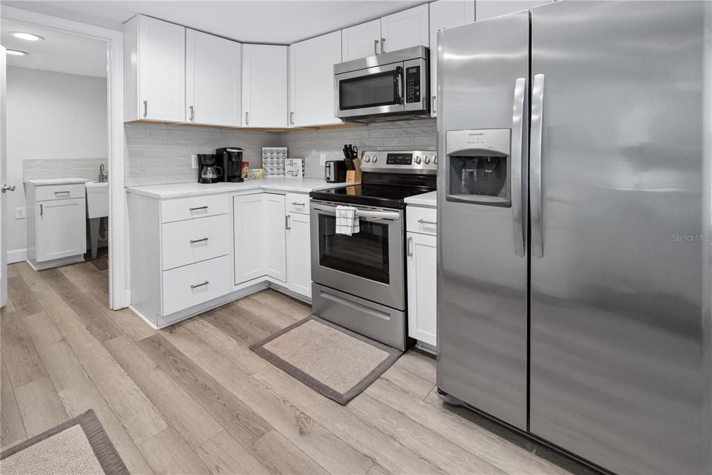 For Sale: $275,000 (2 beds, 2 baths, 1112 Square Feet)