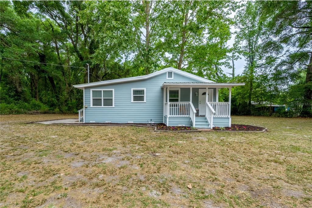 For Sale: $275,000 (2 beds, 2 baths, 1112 Square Feet)