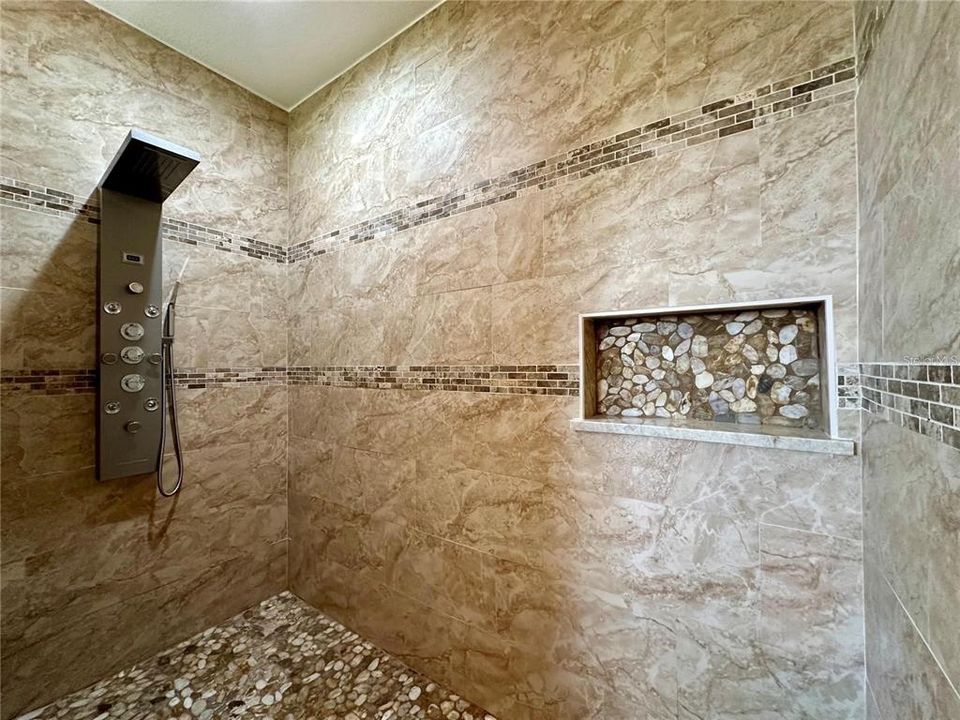 В аренду: $2,650 (3 спален, 2 ванн, 2141 Квадратных фут)