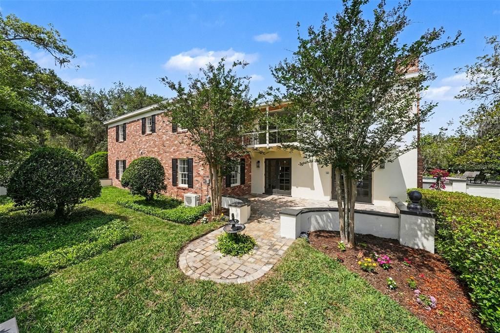 En Venta: $1,375,000 (6 camas, 4 baños, 5126 Pies cuadrados)