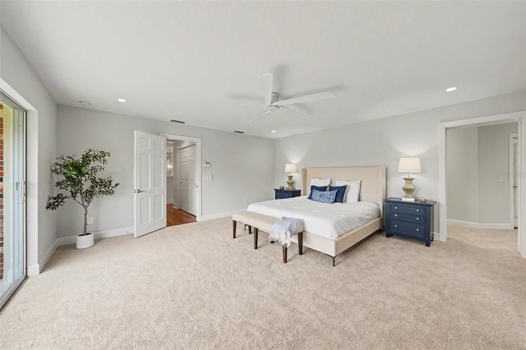 En Venta: $1,375,000 (6 camas, 4 baños, 5126 Pies cuadrados)