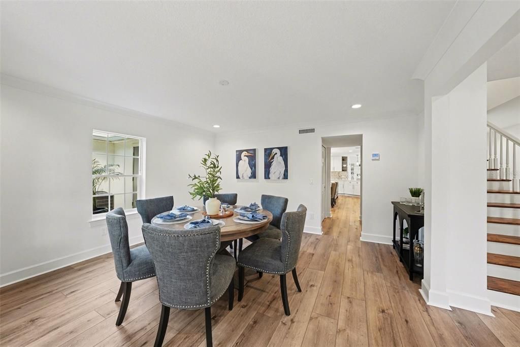 En Venta: $1,375,000 (6 camas, 4 baños, 5126 Pies cuadrados)