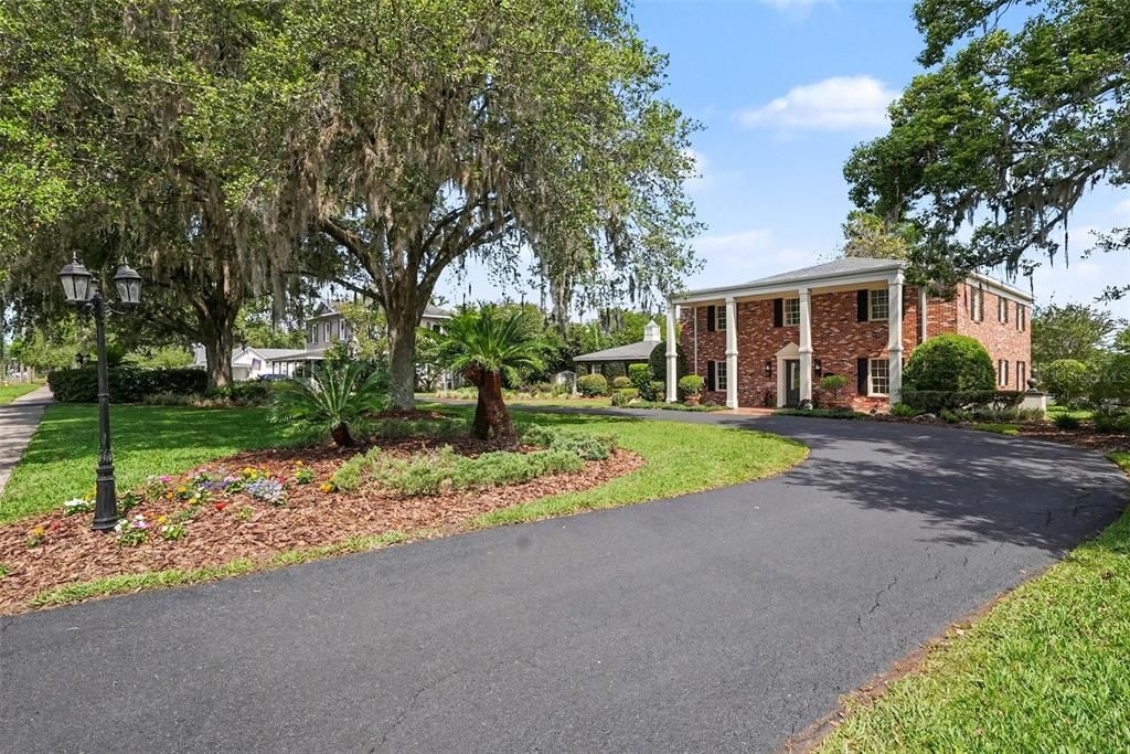 En Venta: $1,375,000 (6 camas, 4 baños, 5126 Pies cuadrados)