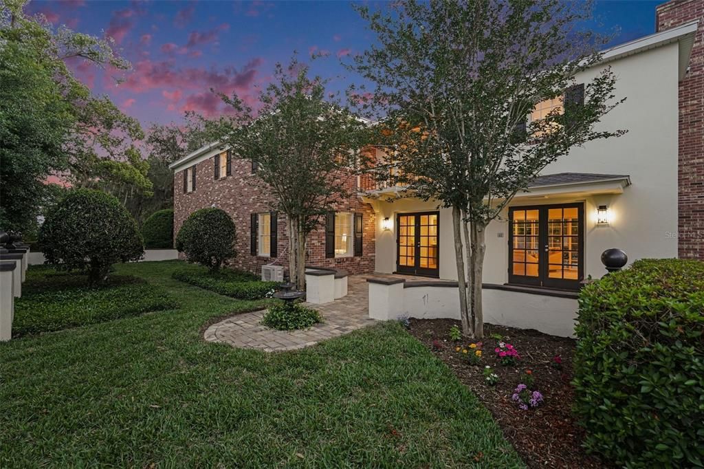 En Venta: $1,375,000 (6 camas, 4 baños, 5126 Pies cuadrados)