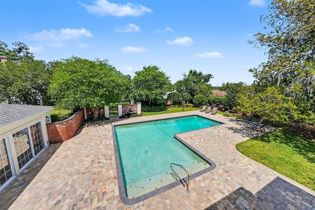 En Venta: $1,375,000 (6 camas, 4 baños, 5126 Pies cuadrados)