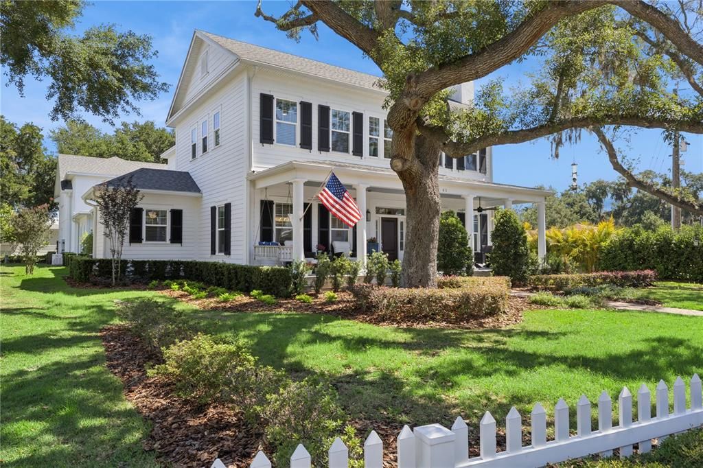 For Sale: $2,199,000 (4 beds, 4 baths, 5138 Square Feet)