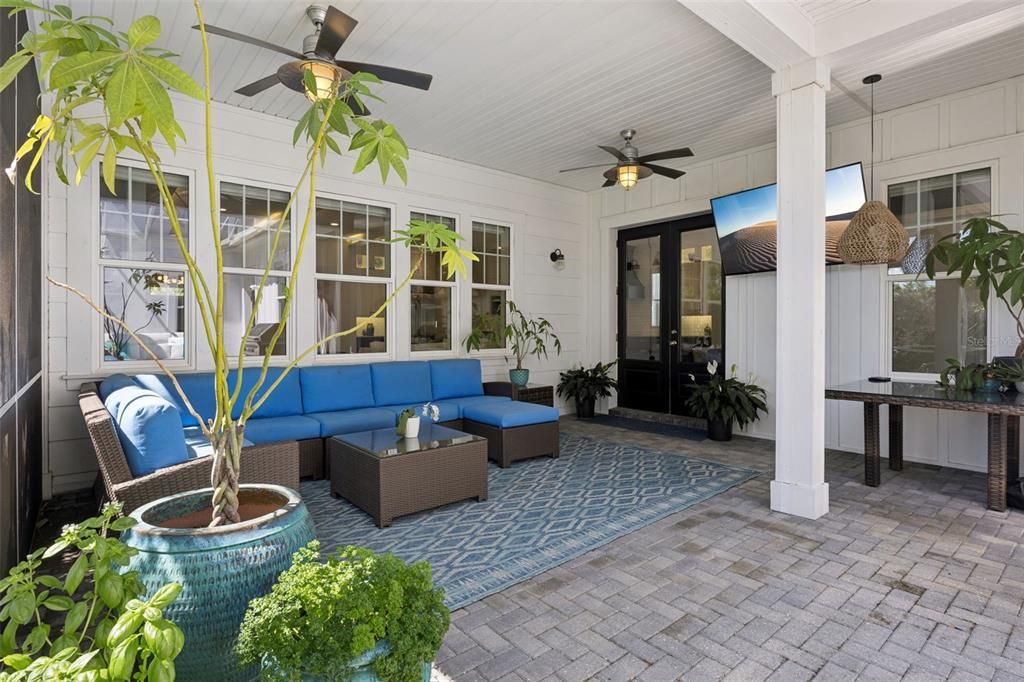 For Sale: $2,199,000 (4 beds, 4 baths, 5138 Square Feet)