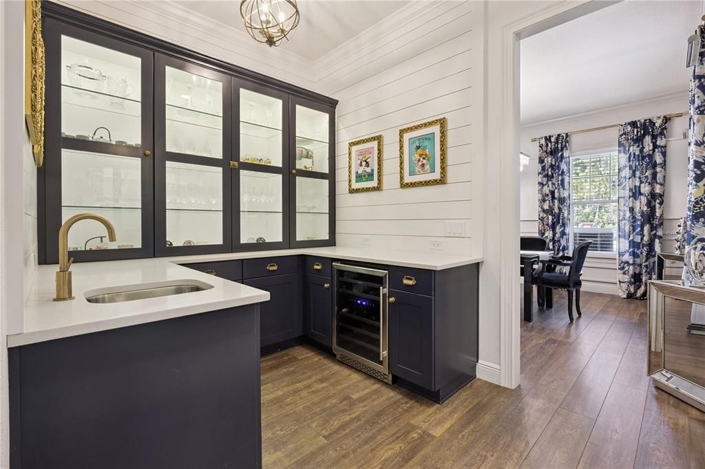 For Sale: $2,199,000 (4 beds, 4 baths, 5138 Square Feet)