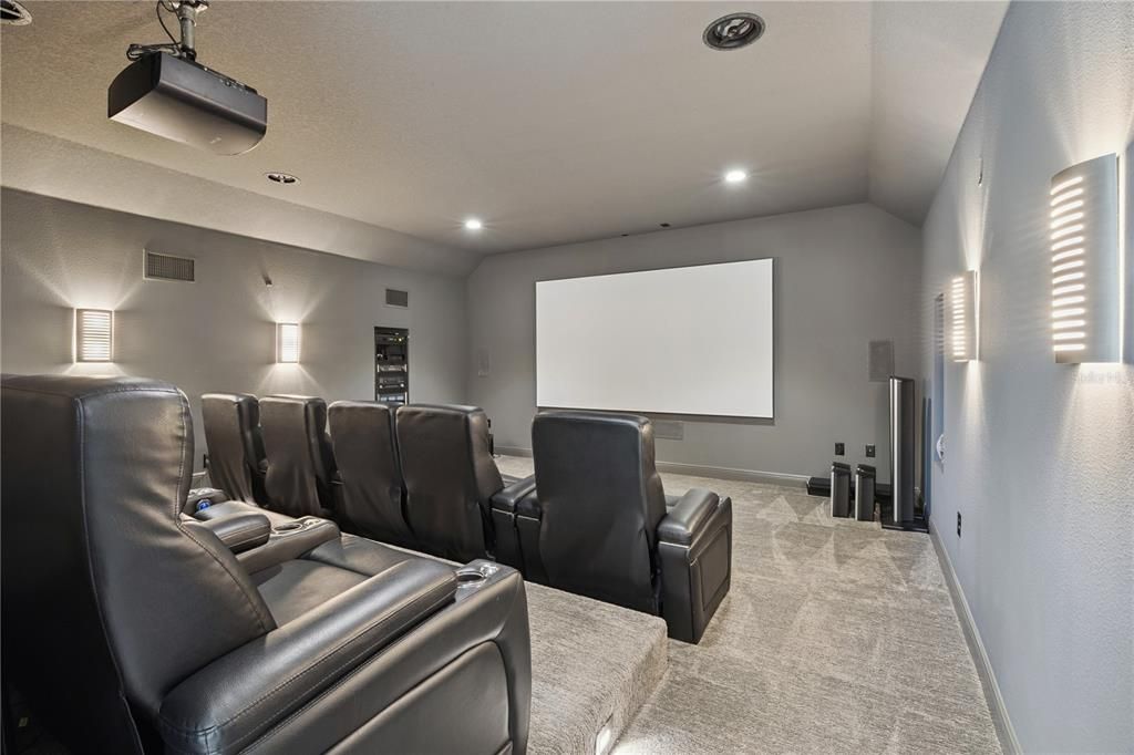 For Sale: $2,199,000 (4 beds, 4 baths, 5138 Square Feet)