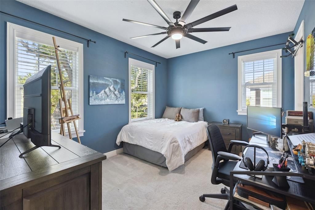 For Sale: $2,199,000 (4 beds, 4 baths, 5138 Square Feet)