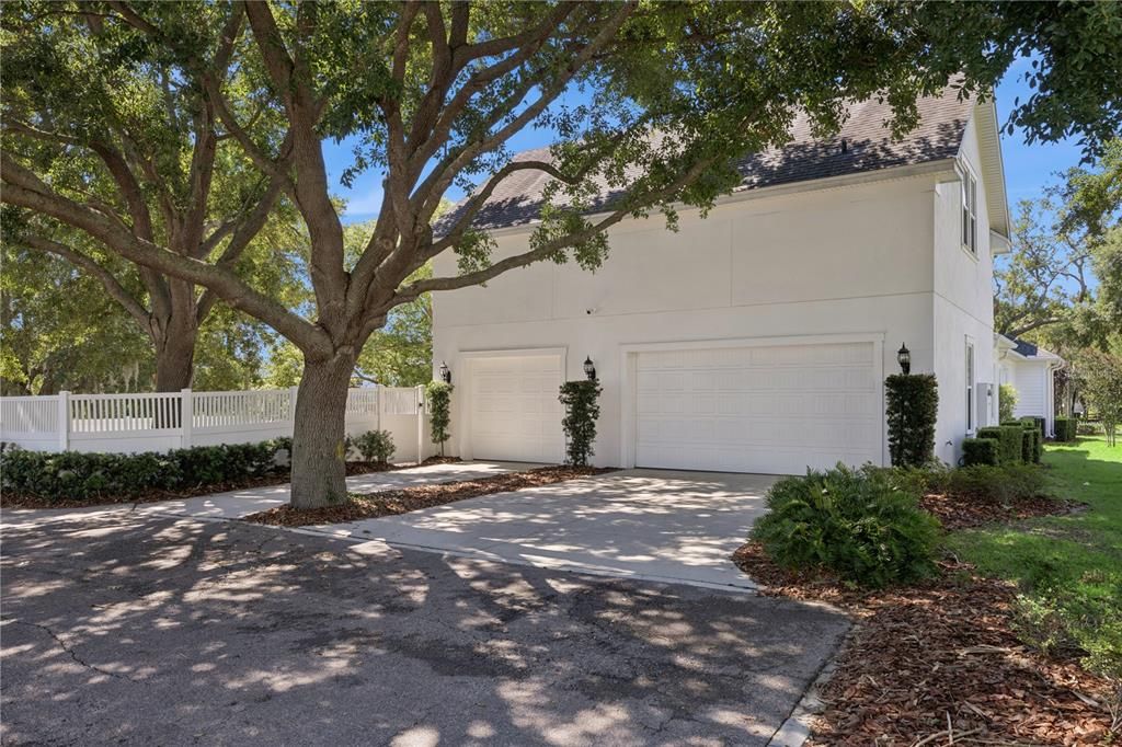 For Sale: $2,199,000 (4 beds, 4 baths, 5138 Square Feet)