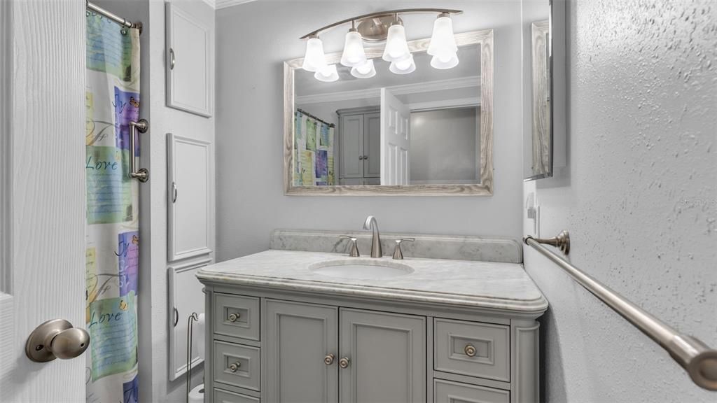 For Sale: $350,000 (3 beds, 1 baths, 1440 Square Feet)
